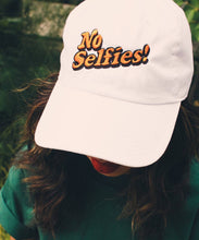 Load image into Gallery viewer, &quot;NO SELFIES&quot; DAD CAP